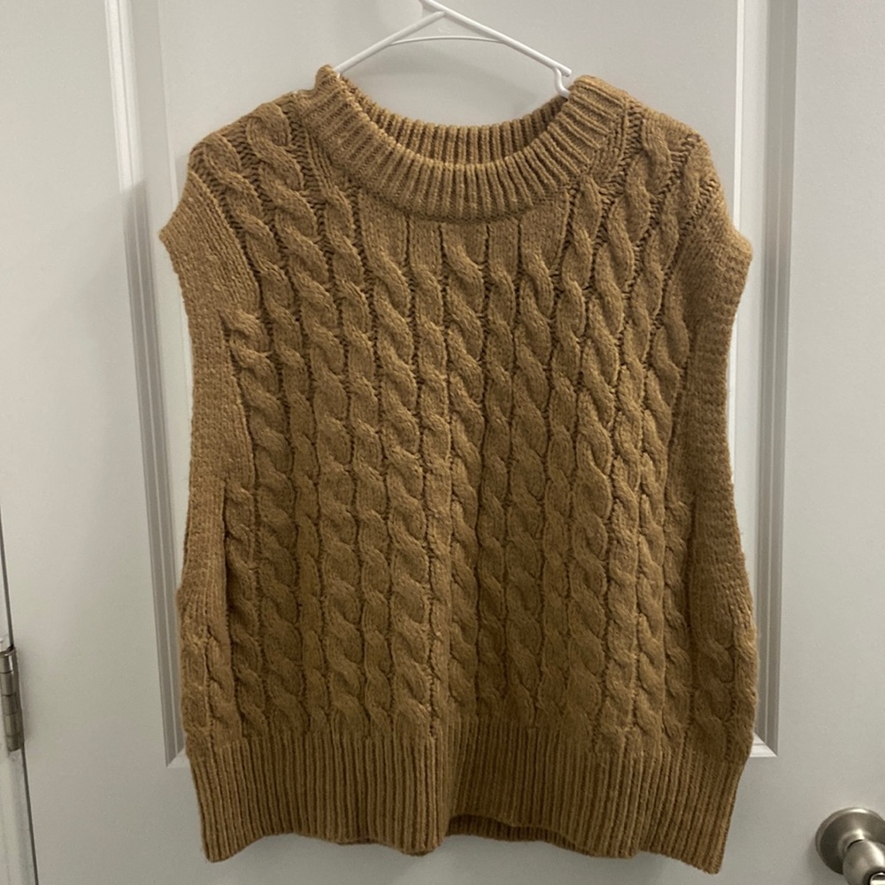 OPHELIA ROE Camel Vest